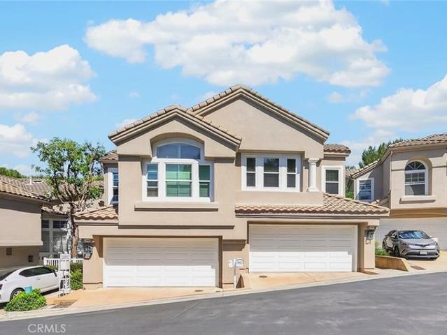 Townhouse for sale in Fullerton, California