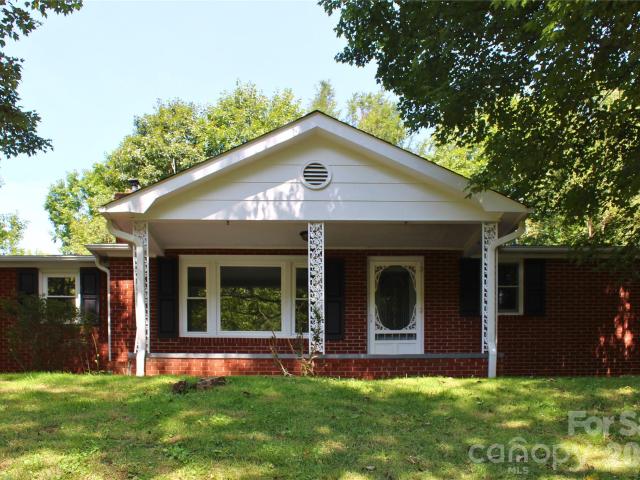 House for sale in Burnsville, Yancey County
