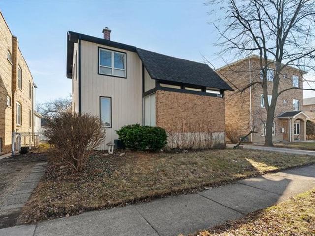 House for sale in Franklin Park, Illinois