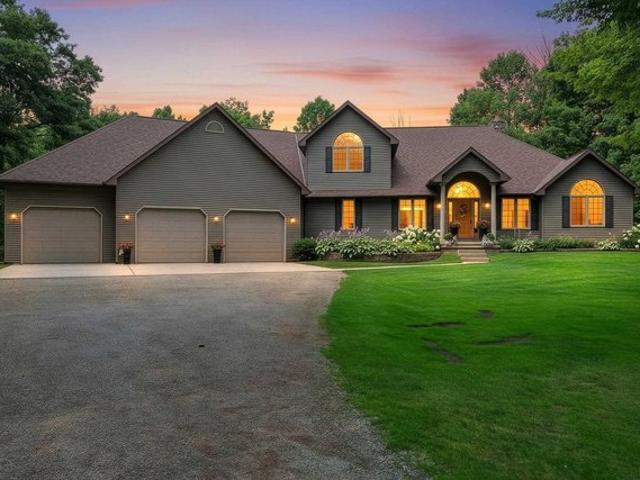 House for sale in Little Suamico, Wisconsin