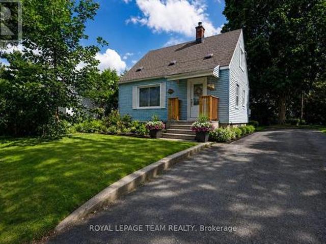 House for sale in River, Ottawa