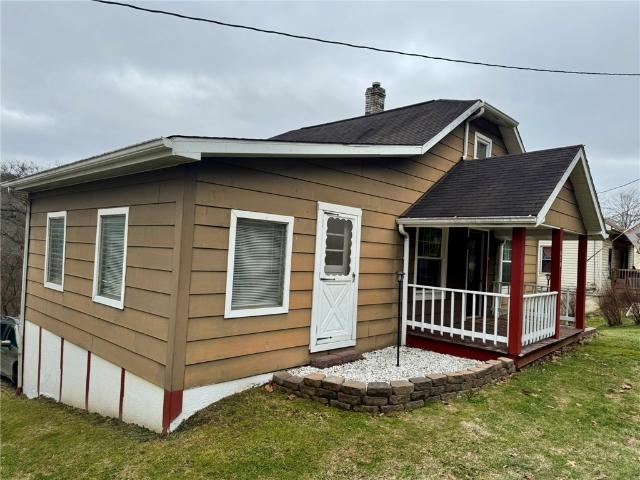 House for sale in Petrolia, Pennsylvania
