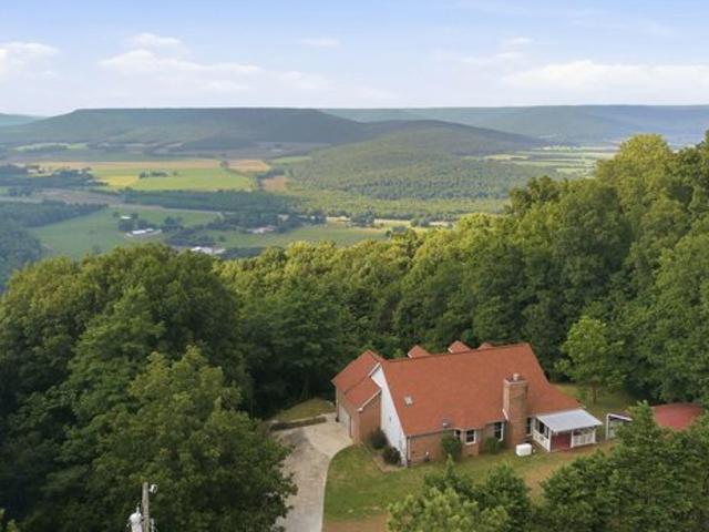 House for sale in Gurley, Alabama