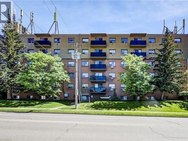 Condo for sale in Kitchener, Ontario