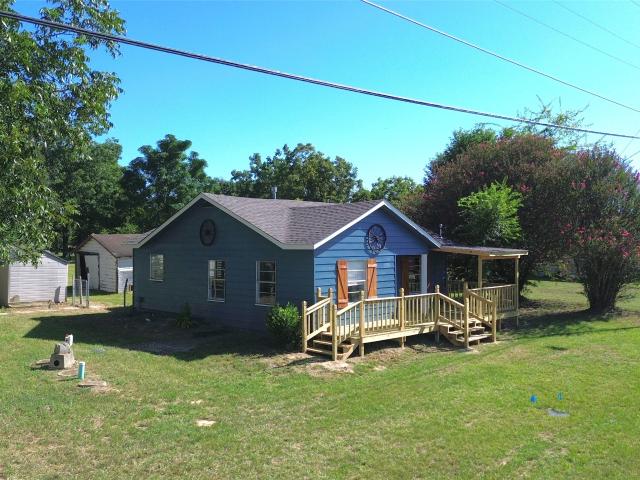 House for sale in Latexo, Texas
