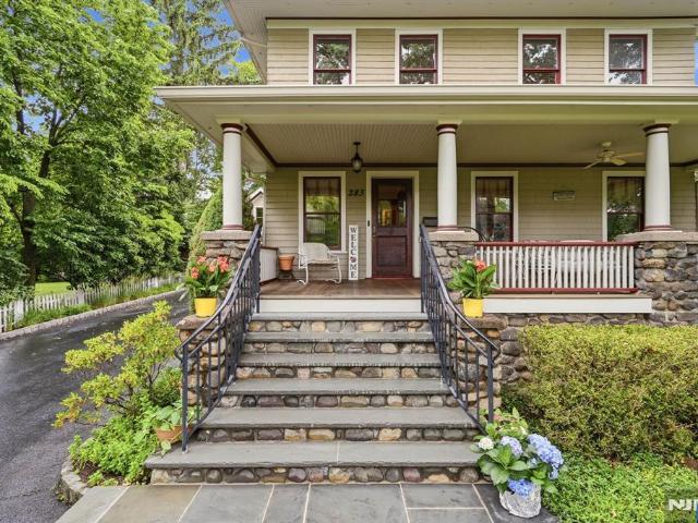 House for sale in Glen Rock, New Jersey