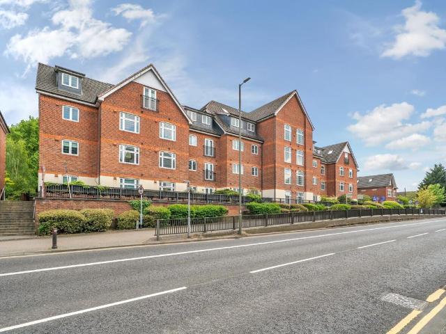 Apartment for rent in Camberley, Surrey Heath