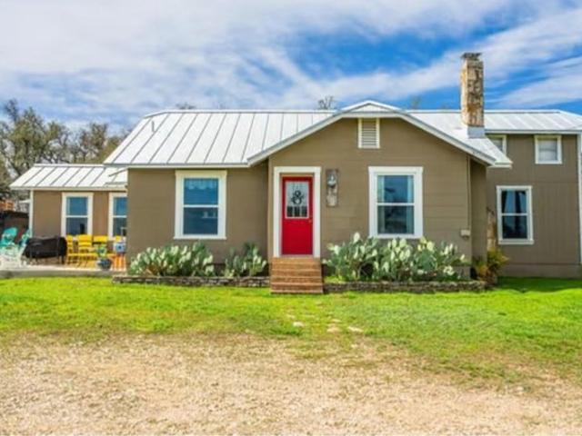 House for sale in Doss, Texas