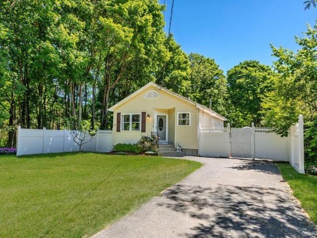 House for sale in Centereach, New York