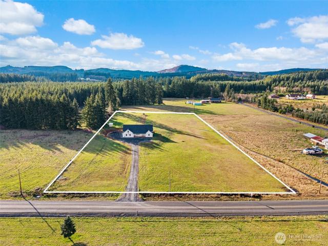 House for sale in Winlock, Washington