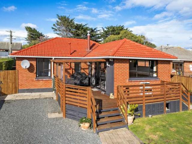 House for sale in Otakou