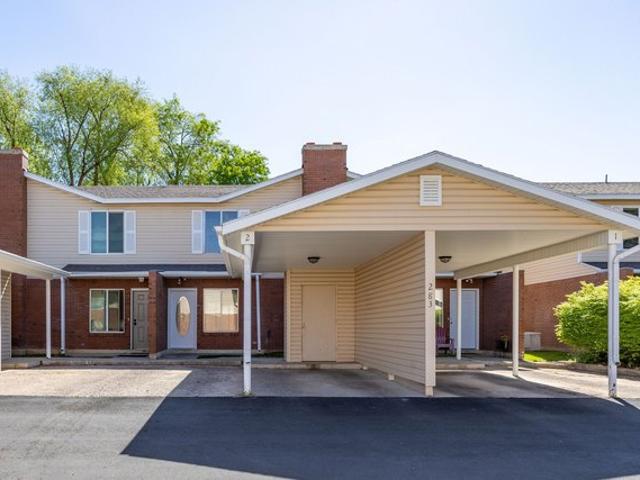 Townhouse for sale in Cache, Utah