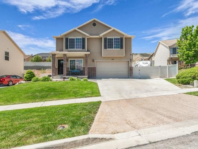 House for sale in Saratoga Springs, Utah