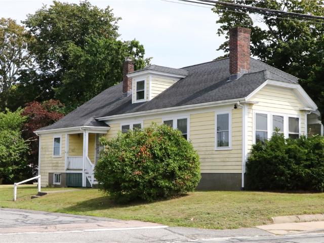 House for sale in Middletown, Rhode Island