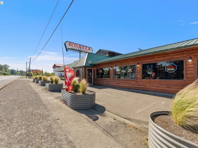 Commercial for sale in Oregonia