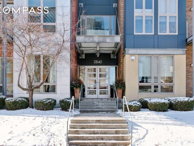 Condo for sale in Hennepin, Minnesota
