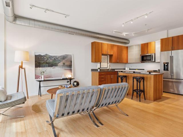 Condo for sale in Hennepin, Minnesota