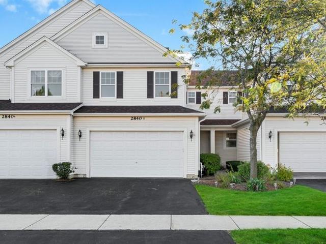 Townhouse for sale in Wauconda, Lake County