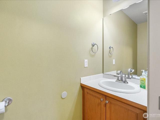 Condo for sale in Washington