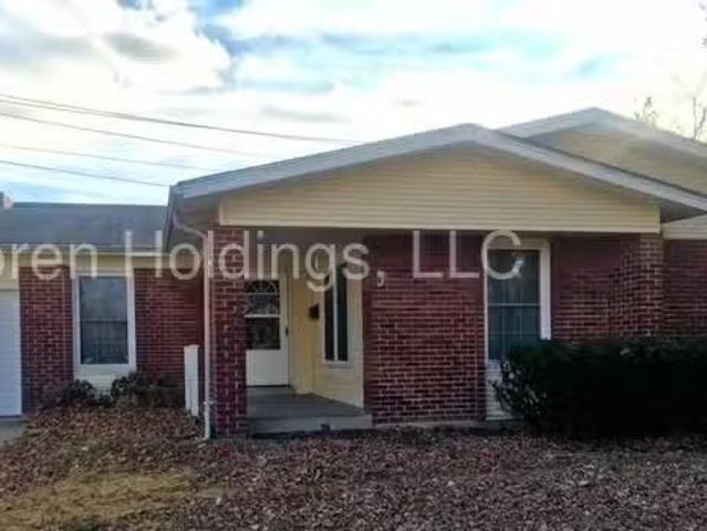 Condo for rent in Florissant