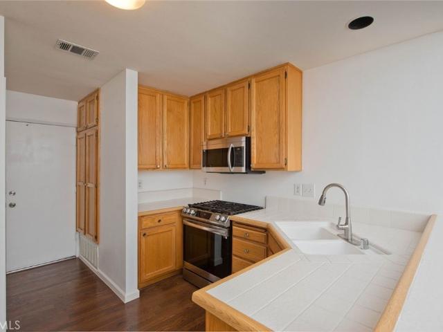 Townhouse for sale in Canyon Country, California