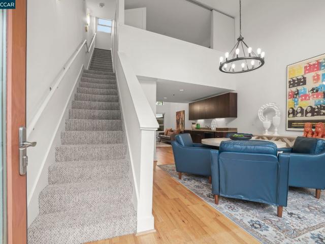 Condo for sale in Berkeley, California