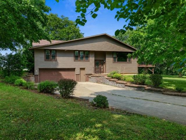 House for sale in Neenah, Wisconsin