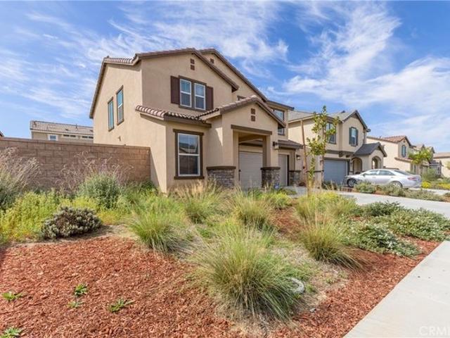House for sale in Nuevo, California