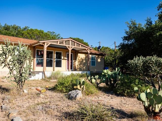 Farm for sale in Pipe Creek, Texas