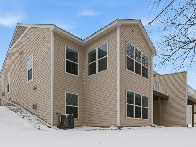 Townhouse for sale in Chanhassen, Minnesota