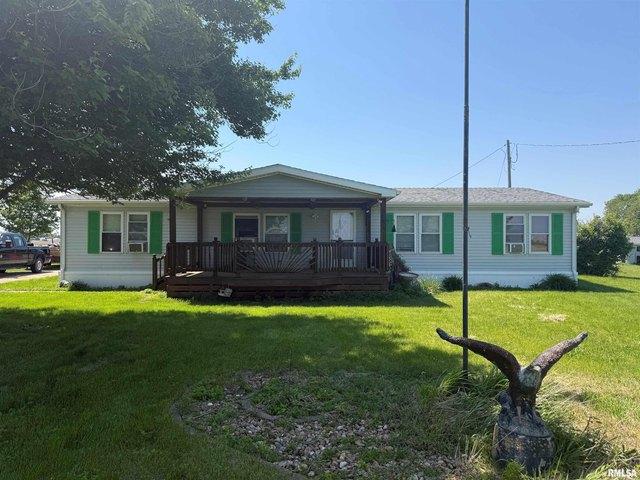 House for sale in Greenview, Illinois