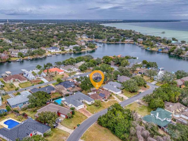 Property for sale in Shalimar, Florida