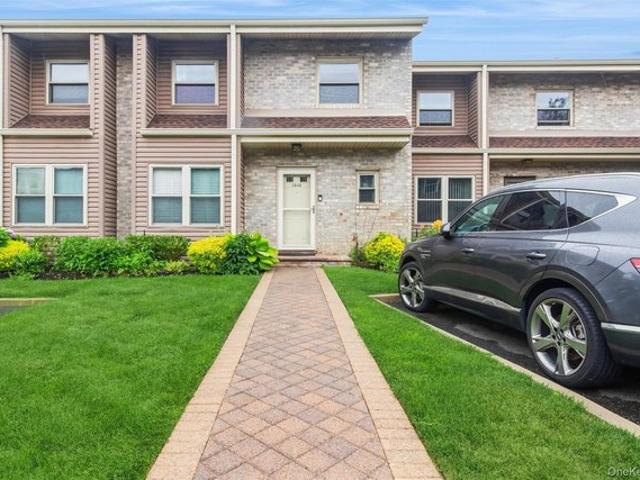Condo for sale in Nassau, New York