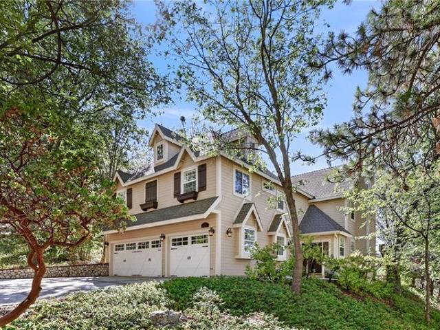 House for sale in Cedar Glen, California