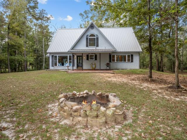 House for sale in Sabine, Texas