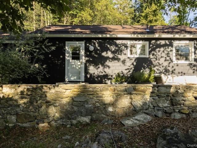 House for sale in Pleasant Valley, New York