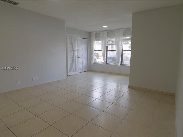 Condo for sale in Davie, Florida
