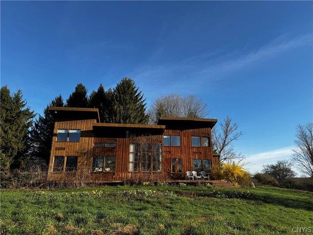House for sale in Hamilton, New York