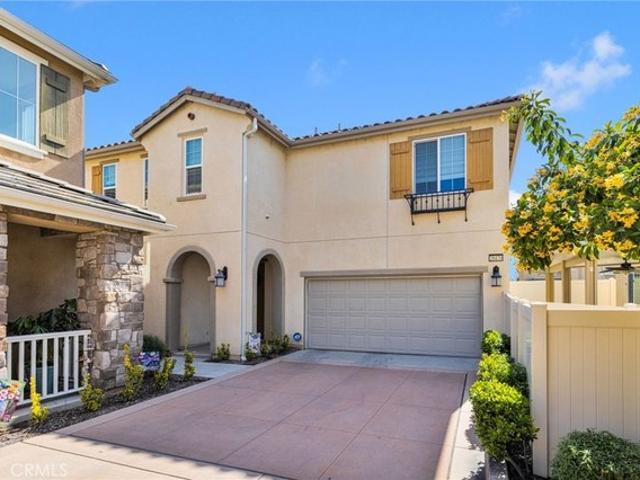 Condo for sale in Highland, California