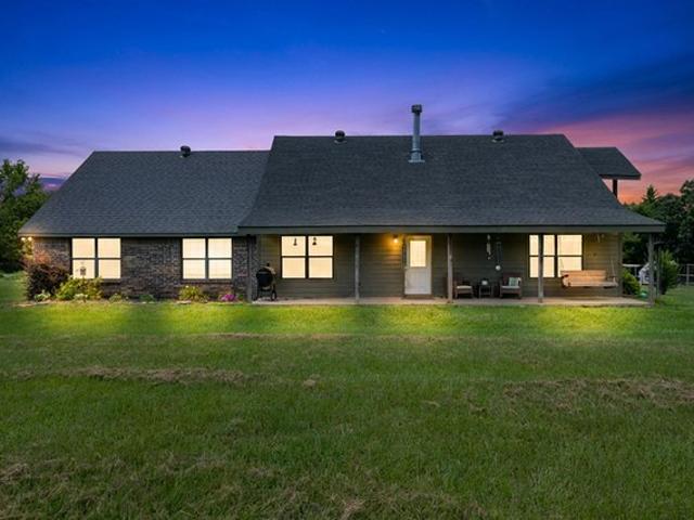 House for sale in Marion, Texas