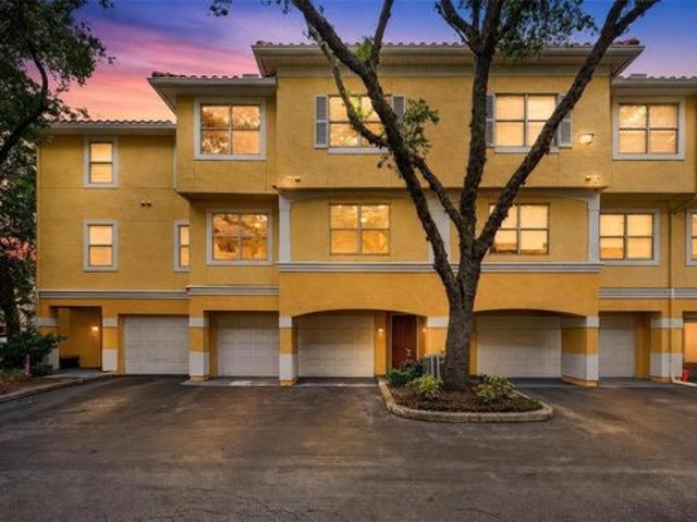 Condo for sale in Maitland, Florida