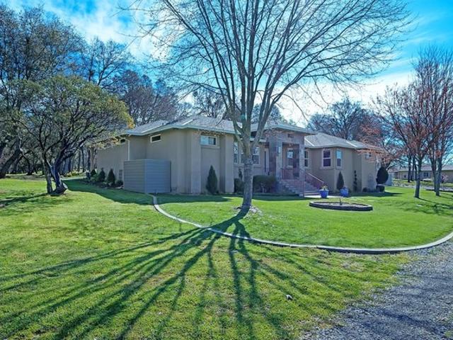 House for sale in Rescue, California