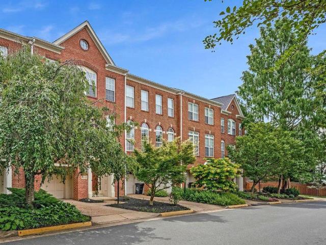 Townhouse for sale in Virginia