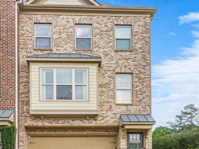 Townhouse for sale in Suwanee, Georgia