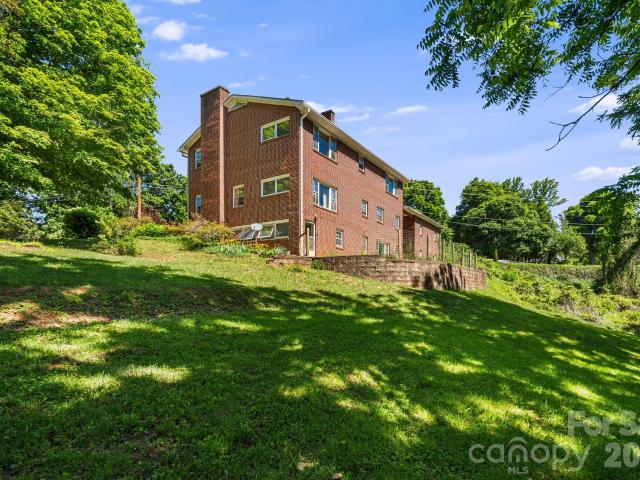 House for sale in Mars Hill, North Carolina