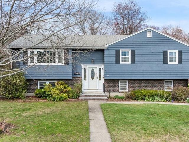 House for sale in Wakefield, Massachusetts