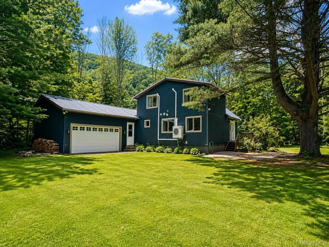 House for sale in East Branch, New York