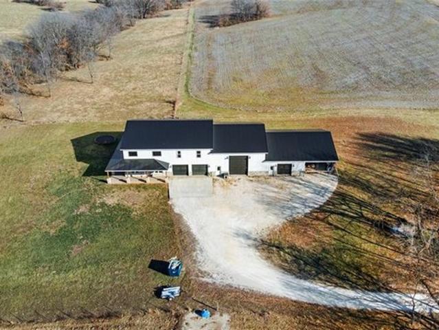 House for sale in Oak Ridge, Cape Girardeau County