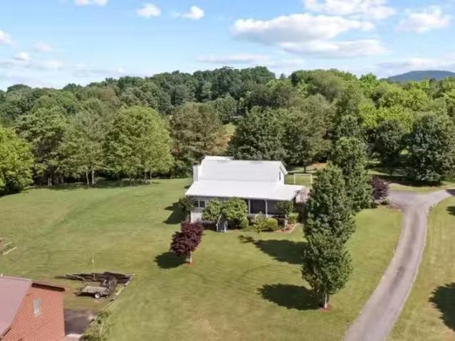 House for sale in Ellijay