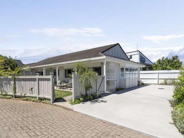 House for sale in Omokoroa, Bay Of Plenty